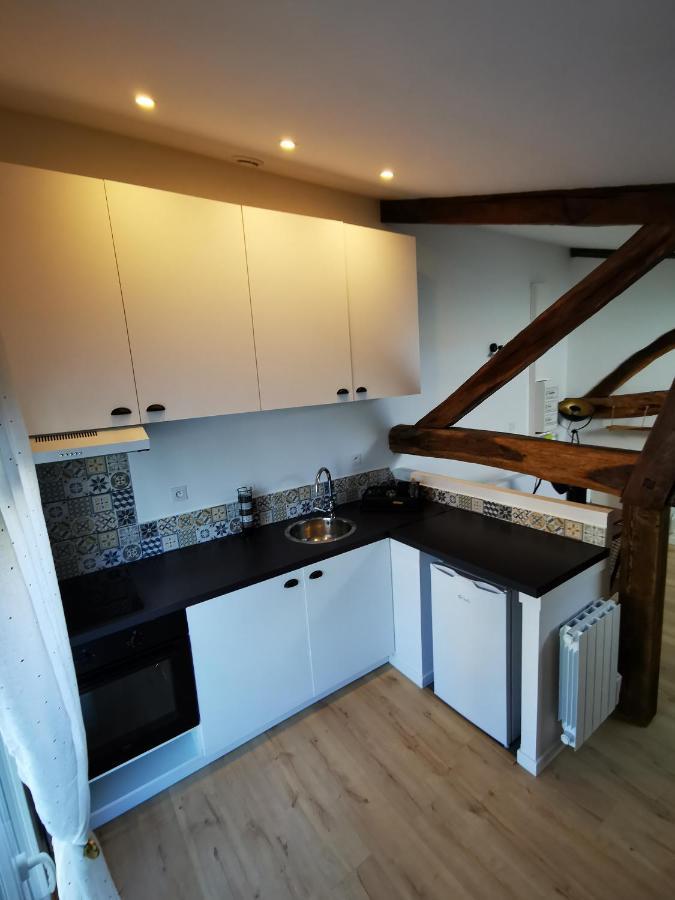 Appartement Neuf Climatise Sous Les Toits La Roche-Chalais Luaran gambar